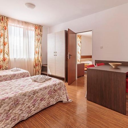 Guest Apartments Co Morenia Sunny Beach Exterior photo
