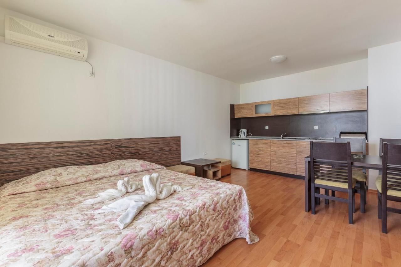 Guest Apartments Co Morenia Sunny Beach Exterior photo